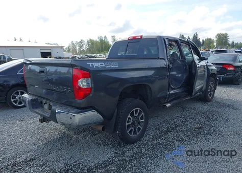 2014 Toyota Tundra Limited 5.7L V8 z USA, uszkodzony, nr VIN 5TFBY5F14EX330074
